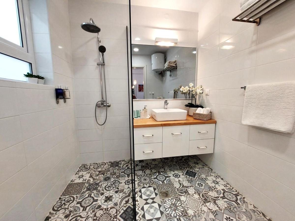 Aay- Best Corfu Town & Sea Apart 2Bedroom Renovated + Lift / Comfy&Design+Wifi Exteriör bild
